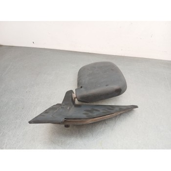 Recambio de retrovisor derecho para nissan serena (c23) 2.3 d referencia OEM IAM 963018c800  