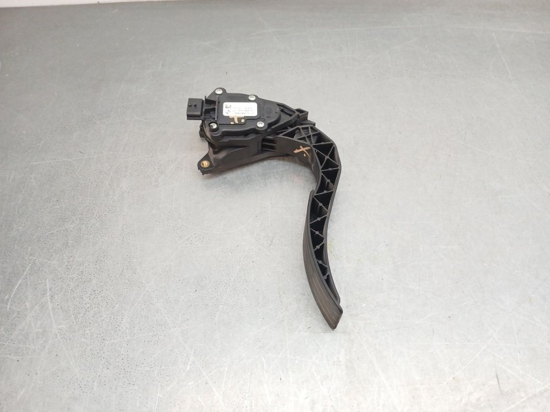 Recambio de pedal acelerador para renault captur i (j5_, h5_) 1.2 tce 120 referencia OEM IAM 180029347R  