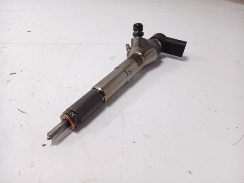 Recambio de inyector para nissan qashqai (j10) acenta referencia OEM IAM 166006212R  