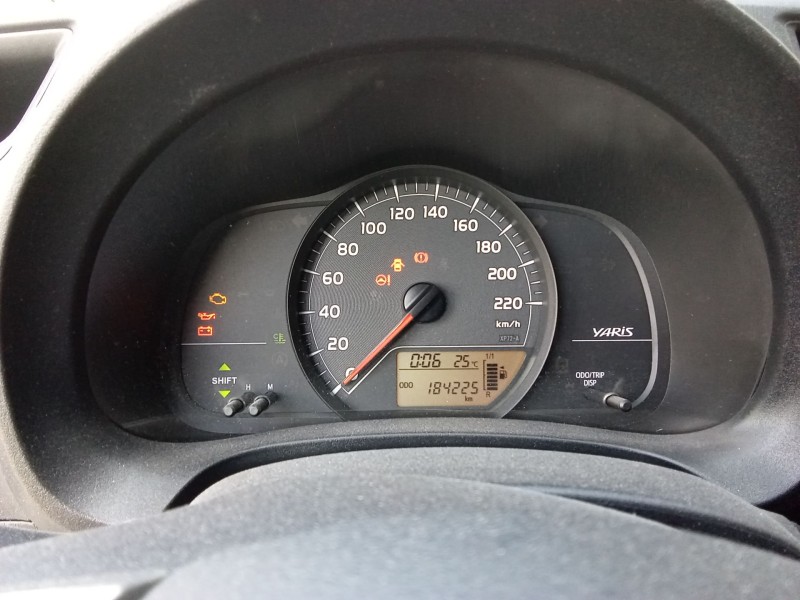 Recambio de cuadro instrumentos para toyota yaris (_p13_) 1.0 (ksp130_) referencia OEM IAM 553030D120C0  