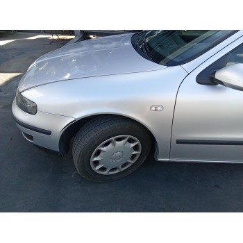 Recambio de aleta delantera izquierda para seat leon (1m1) 1.9 tdi referencia OEM IAM 1M0821021  