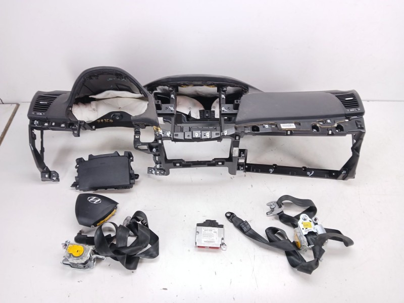 Recambio de kit airbag para hyundai i40 i cw (vf) 1.7 crdi referencia OEM IAM   