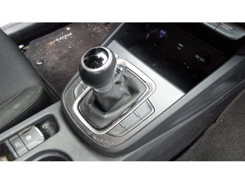 Recambio de palanca cambio para hyundai kona (os, ose, osi) 1.6 gdi hybrid referencia OEM IAM 43700J9110TRY / 43720J9100  