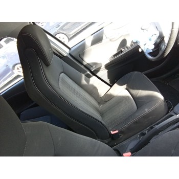 ASIENTO DELANTERO IZQUIERDO 