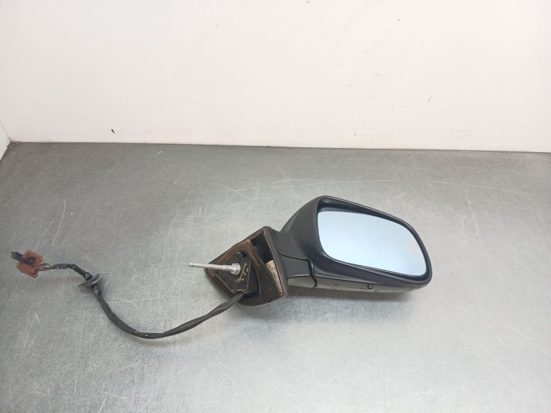 Recambio de retrovisor derecho para peugeot 407 (6d_) 1.6 hdi 110 (6d9hzc, 6d9hyc) referencia OEM IAM 96457004xt  
