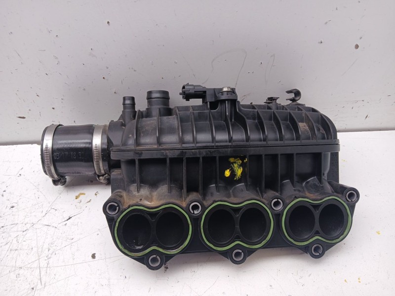 Recambio de colector admision para ford focus iii 1.0 ecoboost referencia OEM IAM 1047092S01  