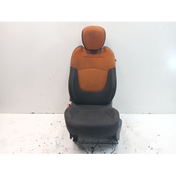 ASIENTO DELANTERO IZQUIERDO 
