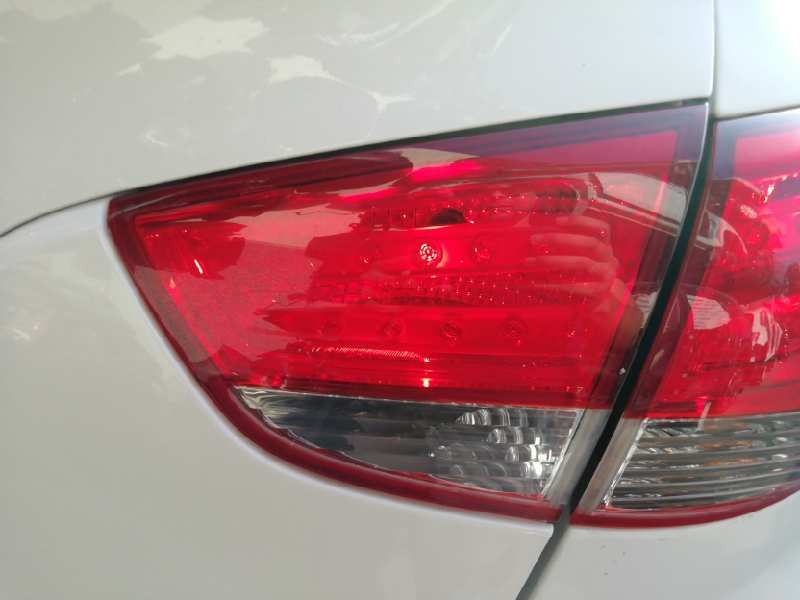 Recambio de piloto trasero derecho interior para hyundai ix35 1.7 crdi cat referencia OEM IAM   