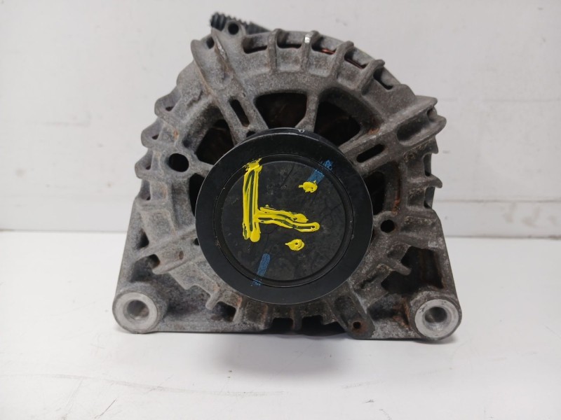 Recambio de alternador para ford focus iii 1.6 tdci referencia OEM IAM 2612672B  