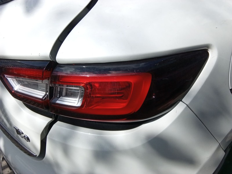 Recambio de piloto trasero derecho para renault clio iv (bh_) 0.9 tce 90 referencia OEM IAM 265502631R  