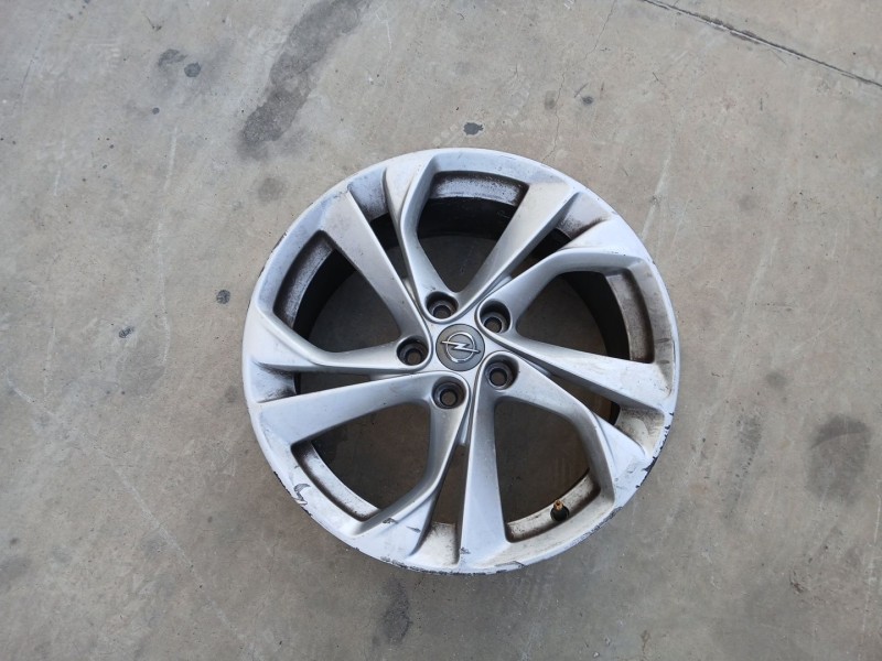 Recambio de llanta para opel astra k (b16) 1.4 turbo (68) referencia OEM IAM 13409657  