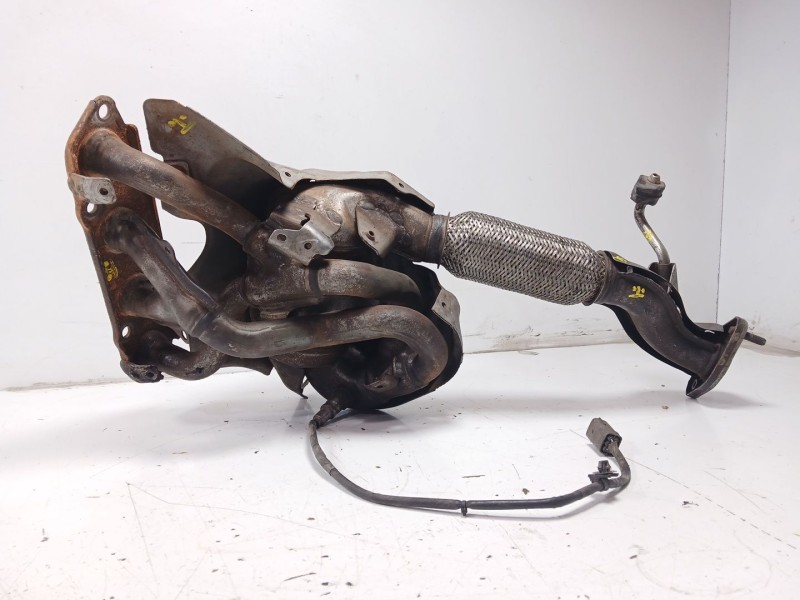 Recambio de catalizador para mazda cx-3 (dk) 2.0 skyactiv-g referencia OEM IAM PEG82055XA PES12050XB 