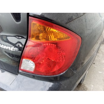 PILOTO TRASERO DERECHO 9240225210 