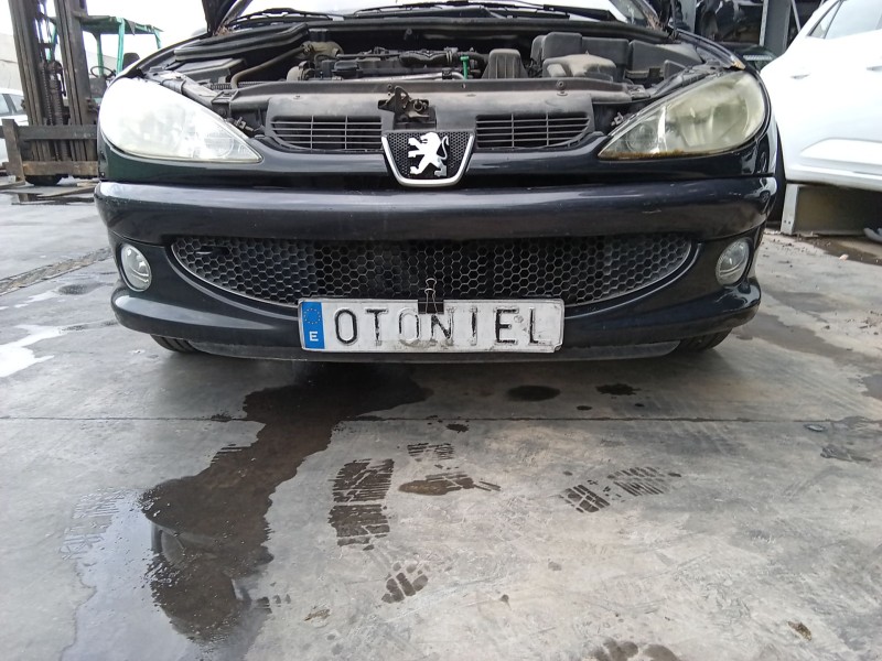 Recambio de paragolpes delantero para peugeot 206 hatchback (2a/c) 1.4 16v referencia OEM IAM 7401X9 / 7401N4  