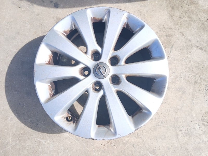 Recambio de llanta para opel astra j (p10) 1.7 cdti (68) referencia OEM IAM OPO44K6 x1 17 pulgadas