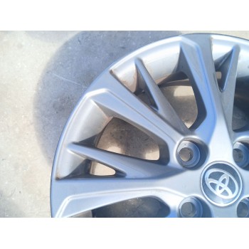 Recambio de llanta para toyota yaris (_p13_) 1.5 hybrid (nhp130_) referencia OEM IAM 426110DG70 x1 15 pulgadas