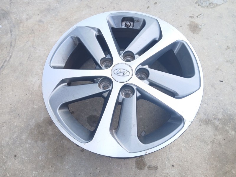 Recambio de llanta para hyundai i30 (gd) 1.6 crdi referencia OEM IAM 52910A6700 x1 16 pulgadas