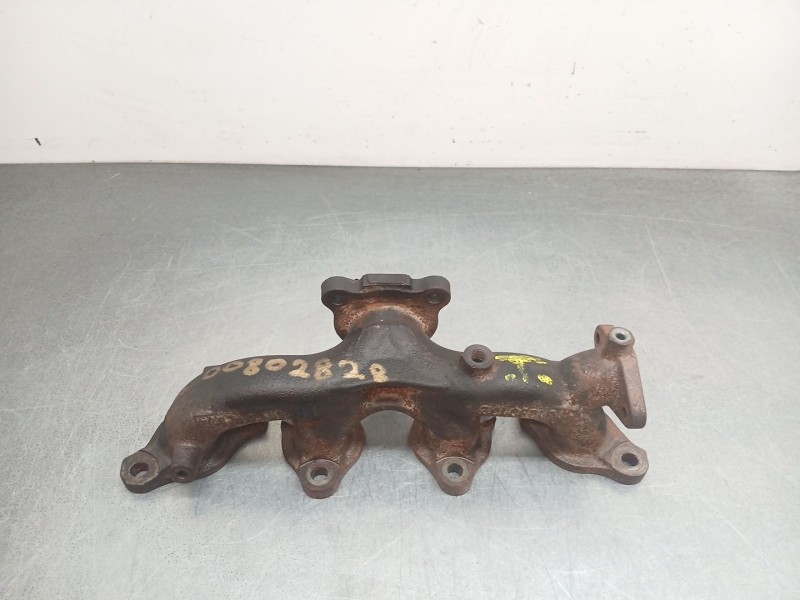 Recambio de colector escape para volvo v40 kinetic referencia OEM IAM 31380132  