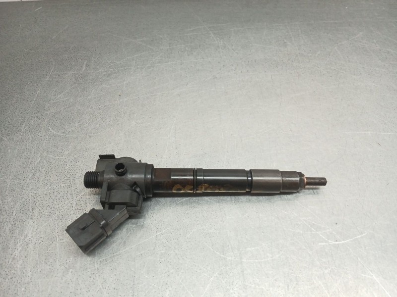 Recambio de inyector para volvo v40 kinetic referencia OEM IAM 36010090 31338878 