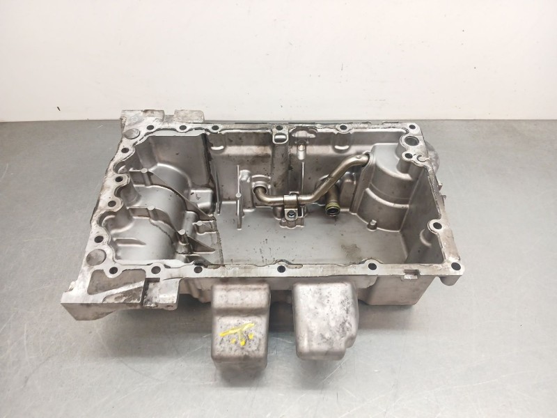 Recambio de carter para volvo v40 kinetic referencia OEM IAM 31480325  
