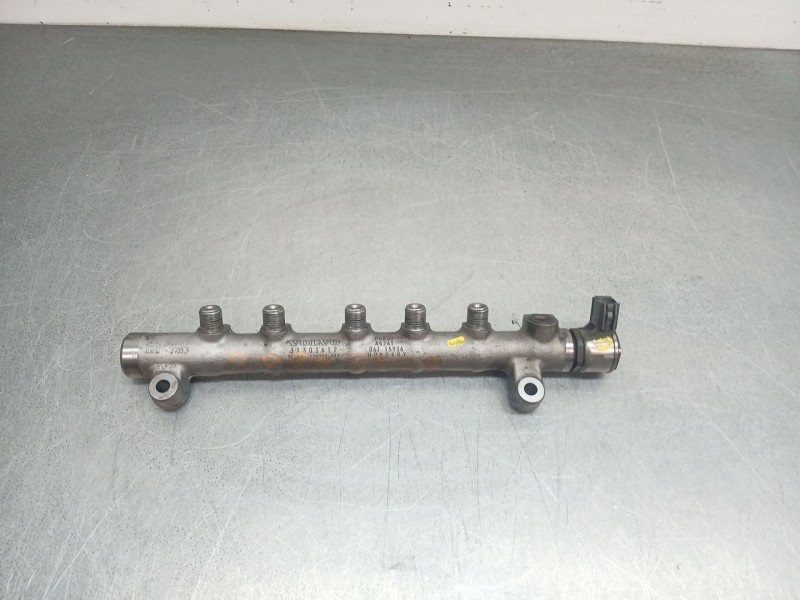 Recambio de rampa inyectora para volvo v40 kinetic referencia OEM IAM 31303612  