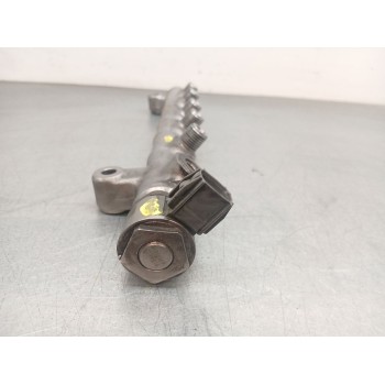 Recambio de rampa inyectora para volvo v40 kinetic referencia OEM IAM 31303612  