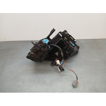 Recambio de caja reles / fusibles para lexus is iii (_e3_) 300h (ave30_) referencia OEM IAM 8264453010a  