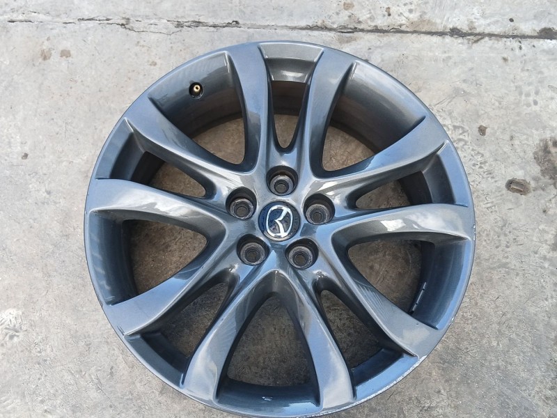 Recambio de llanta para mazda 6 station wagon (gj, gl) 2.2 d referencia OEM IAM 9965087590 X1 19PULGADAS