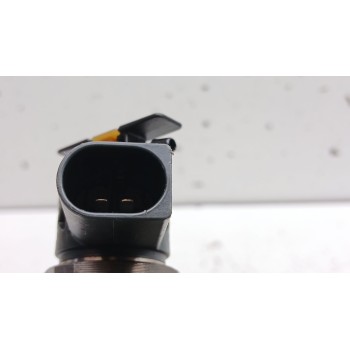 Recambio de inyector para volkswagen sharan (7n1, 7n2) 2.0 tdi 4motion referencia OEM IAM 0445110369 03l130277j 