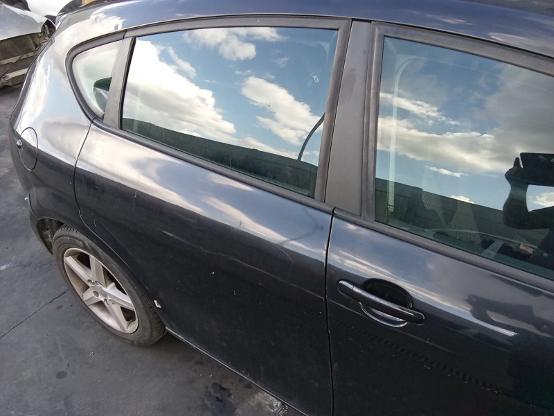 Recambio de puerta trasera derecha para seat leon (1p1) 1.9 tdi referencia OEM IAM 1P0833056  