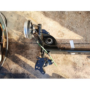 Recambio de puente trasero para renault clio iv furgón/hatchback (bh_) 1.5 dci 75 referencia OEM IAM 555013001R  
