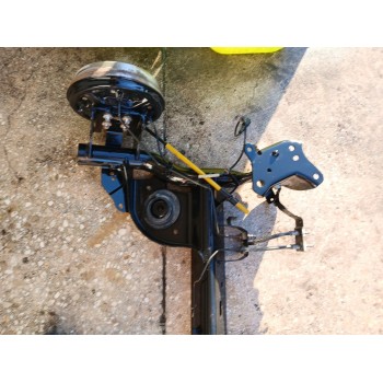 Recambio de puente trasero para renault clio iv furgón/hatchback (bh_) 1.5 dci 75 referencia OEM IAM 555013001R  