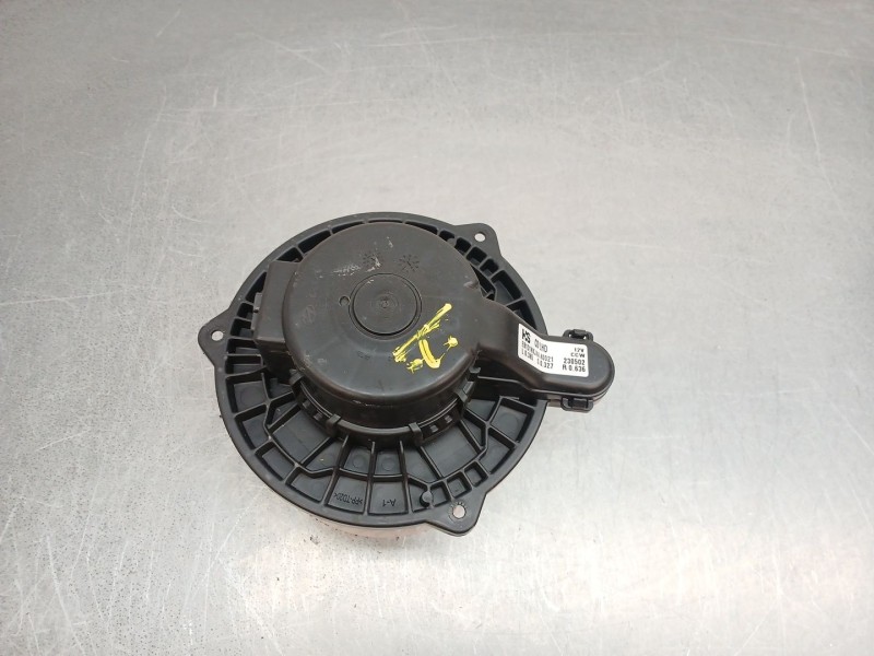 Recambio de ventilador calefaccion para kia ceed (cd) 1.6 crdi 136 referencia OEM IAM EB1D1NXJAA  