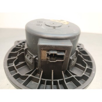 Recambio de ventilador calefaccion para kia ceed (cd) 1.6 crdi 136 referencia OEM IAM EB1D1NXJAA  
