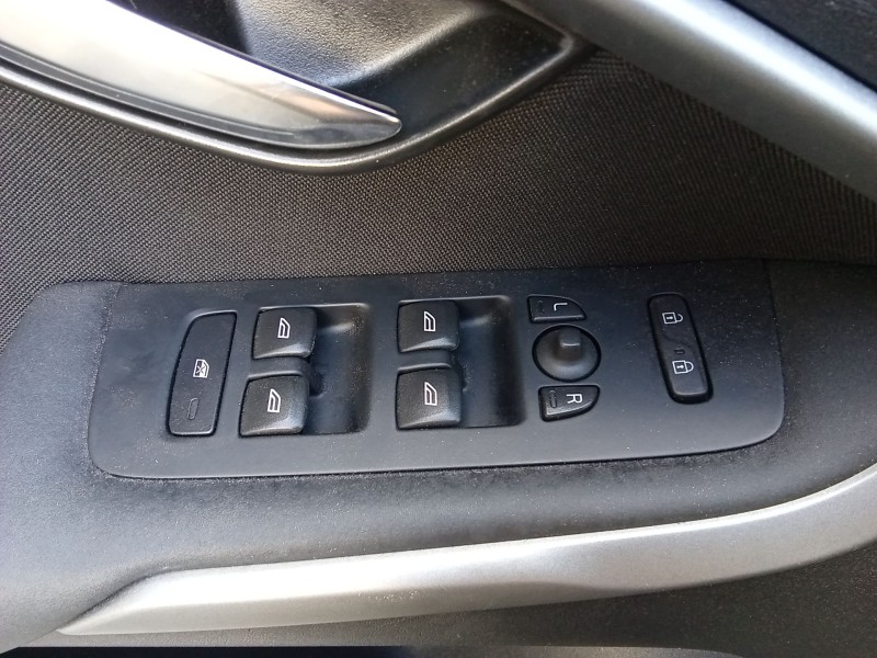 Recambio de mando elevalunas delantero izquierdo para volvo v40 hatchback (525) d2 referencia OEM IAM 31453232  