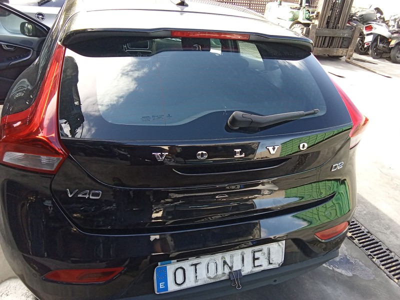 Recambio de porton trasero para volvo v40 hatchback (525) d2 referencia OEM IAM 31385293  