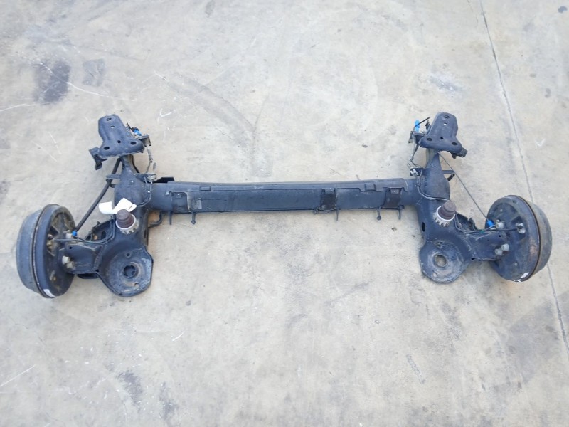 Recambio de puente trasero para citroën c3 iii (sx) 1.2 vti 82 lpg referencia OEM IAM 1607197380  
