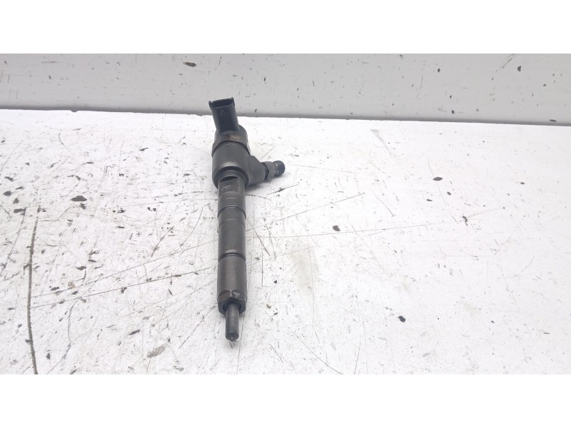 Recambio de inyector para fiat doblo ii cargo (263) furgón base referencia OEM IAM 0445110183  