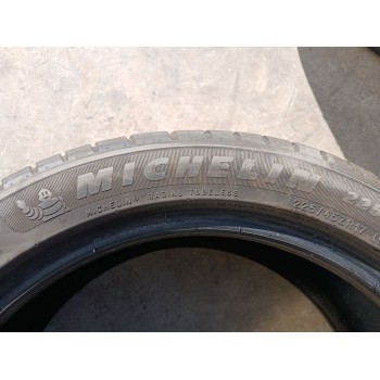 Recambio de neumatico para mazda 5 (cw) 1.6 cd referencia OEM IAM 225-45-17 94V X2 MICHELIN 2022