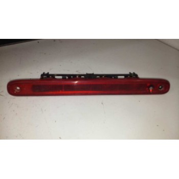 LUZ CENTRAL DE FRENO 