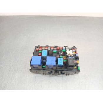 Recambio de caja reles / fusibles para renault captur ii (hf_) lpg (hfmt) referencia OEM IAM 284B74633R 243801284r 