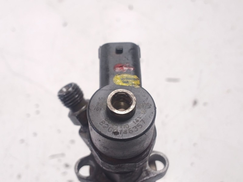 Recambio de inyector para renault master ii phase 2 caja cerrada 2.5 diesel referencia OEM IAM 0445110141  