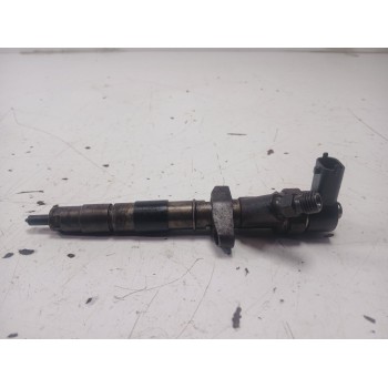 Recambio de inyector para renault master ii phase 2 caja cerrada 2.5 diesel referencia OEM IAM 0445110141  