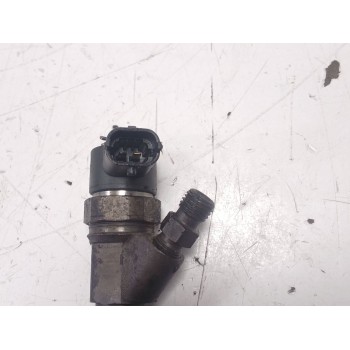 Recambio de inyector para renault master ii phase 2 caja cerrada 2.5 diesel referencia OEM IAM 0445110141  