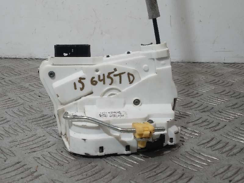 Recambio de cerradura puerta trasera derecha para mg zs luxury referencia OEM IAM 10845783 4 PINES 