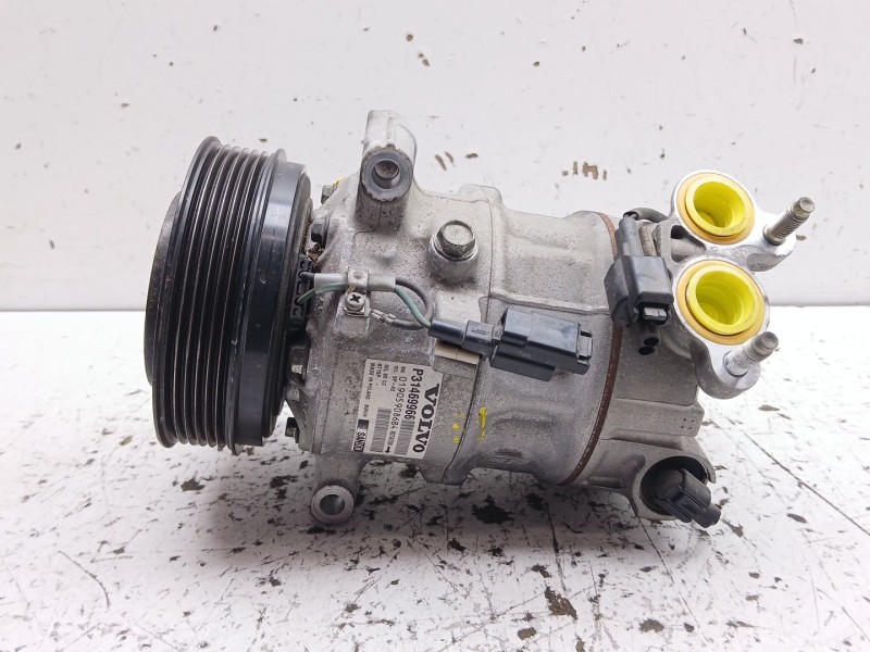 Recambio de compresor aire acondicionado para volvo v40 hatchback (525) d2 referencia OEM IAM p31469966 P31699131 36002132