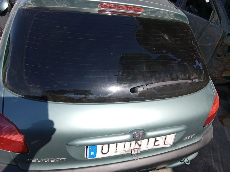 Recambio de porton trasero para peugeot 206 hatchback (2a/c) 1.4 i referencia OEM IAM 8701R5  