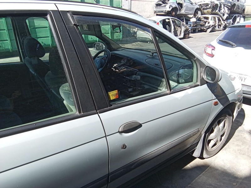 Recambio de puerta delantera derecha para renault megane scénic (ja0/1_) 1.9 d (ja0j) referencia OEM IAM 7751474577  
