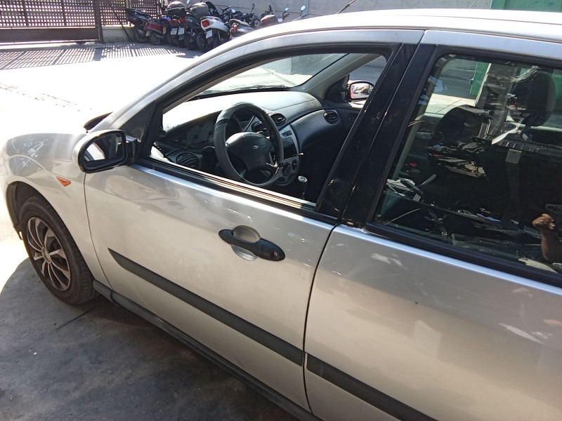 Recambio de puerta delantera izquierda para ford focus i (daw, dbw) 1.6 16v referencia OEM IAM 1430135  