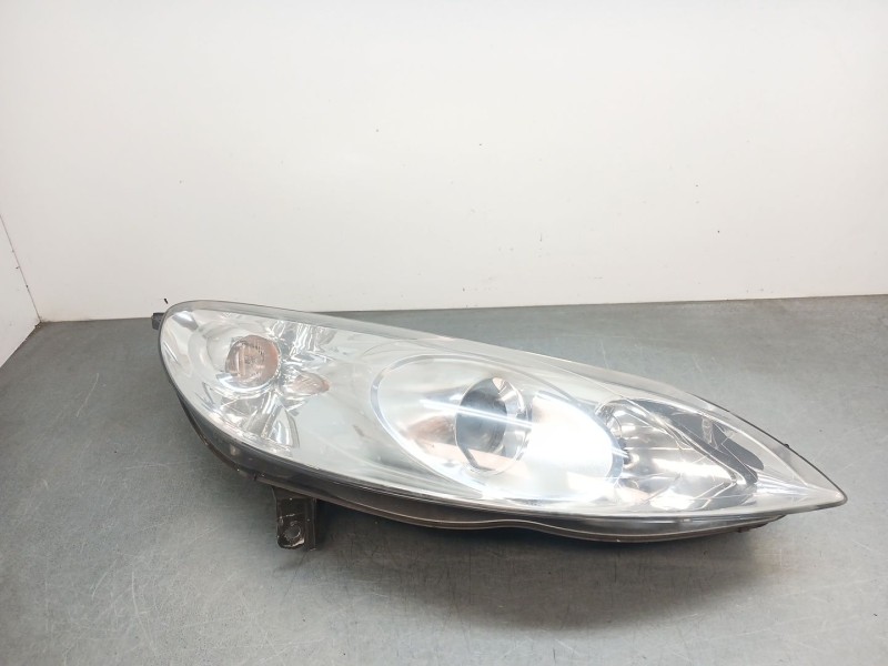 Recambio de faro derecho para peugeot 407 (6d_) 1.6 hdi 110 (6d9hzc, 6d9hyc) referencia OEM IAM 0301213202  